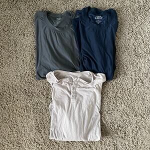 True Classic Shirt Bundle Men's sz L 2 short sleeve 1 long sleeve